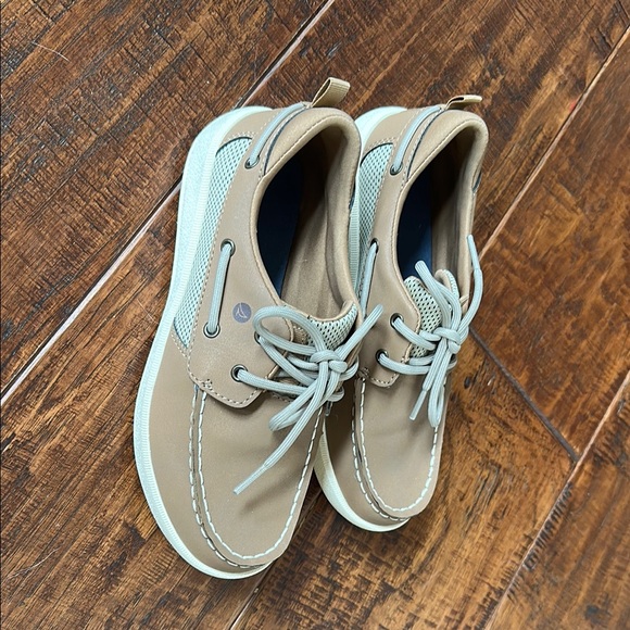 Sperry Boys Fairwater Plushwave Sneaker, Tan - Picture 8 of 8